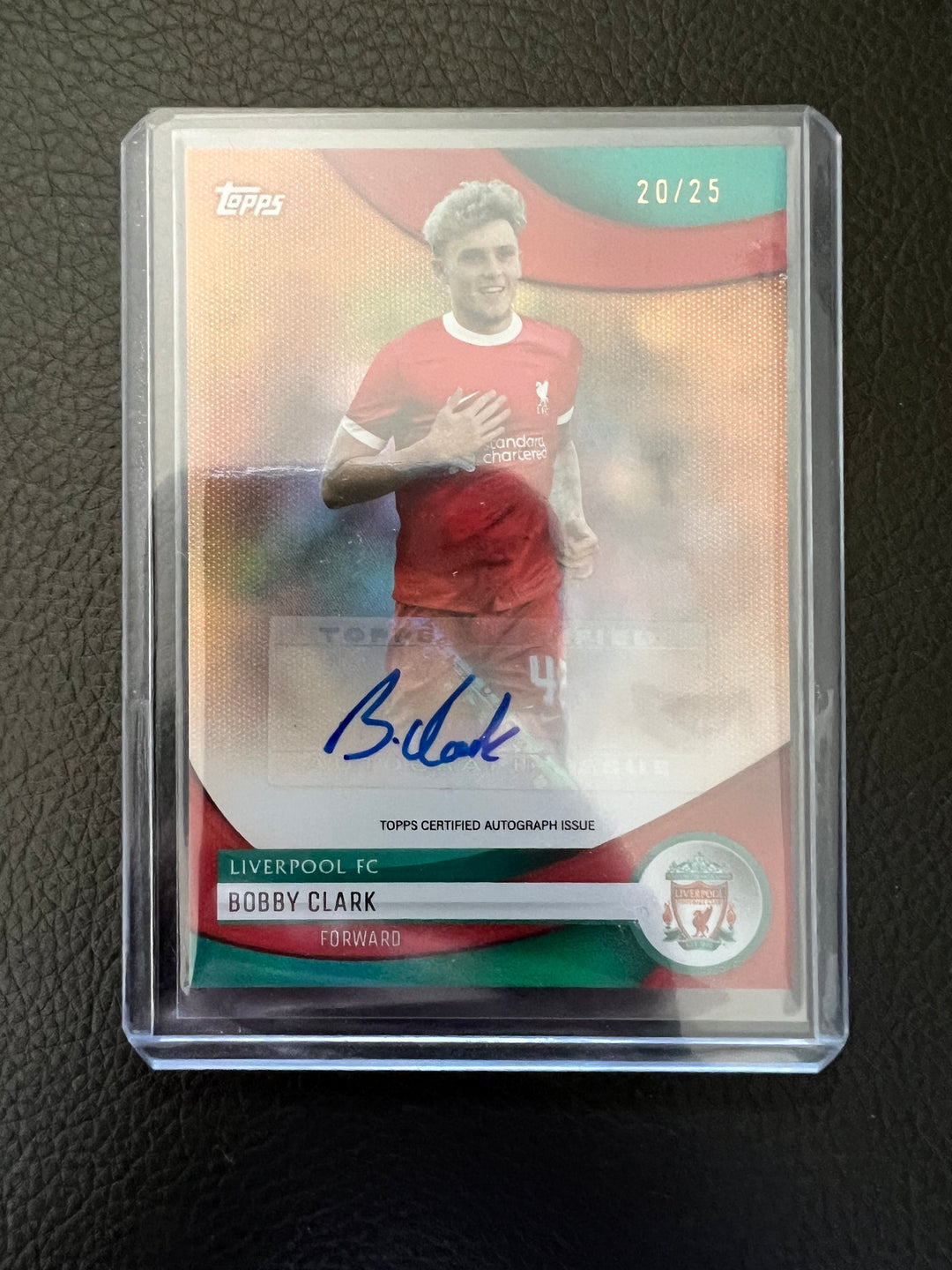 Autograph & Memorabilia Room – 标记为“Bobby Clark” – The